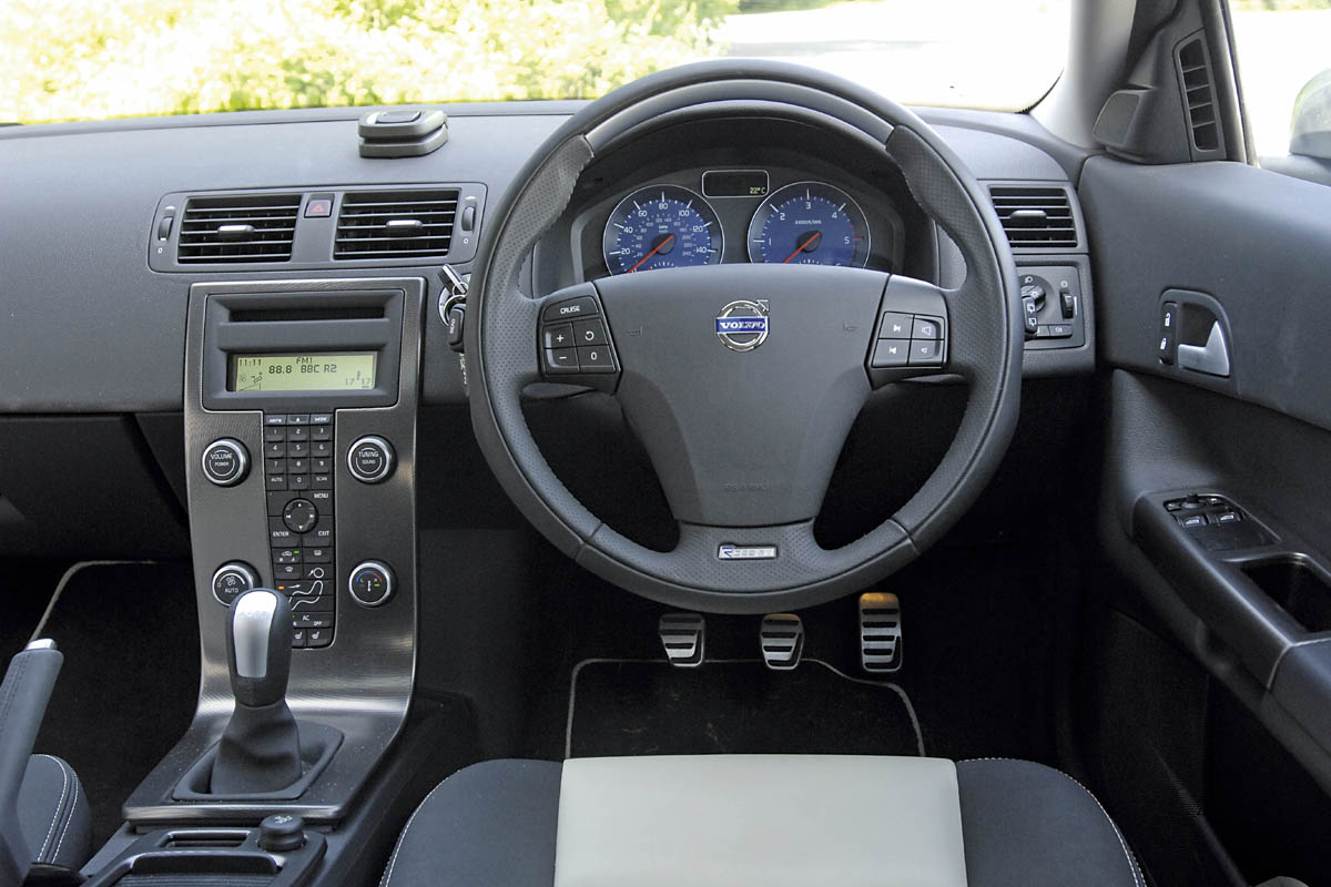C30 dash