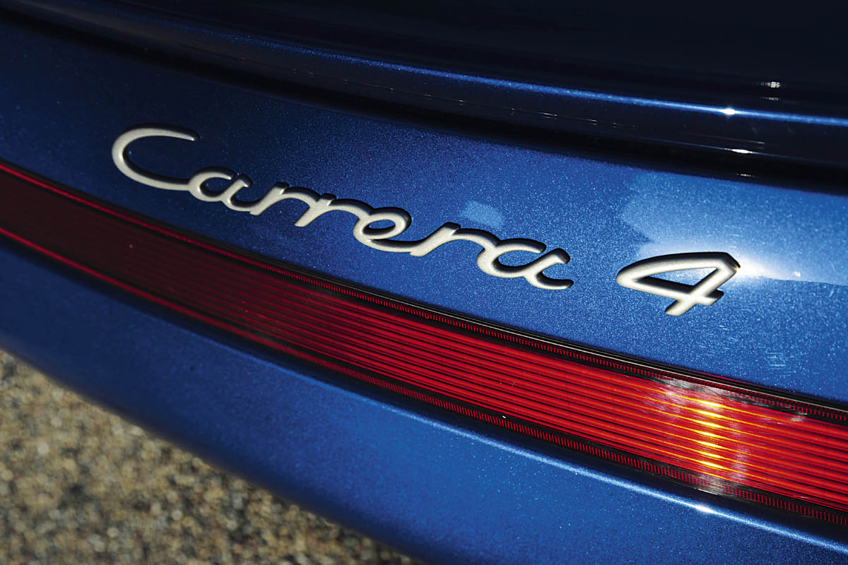 Carrera logo