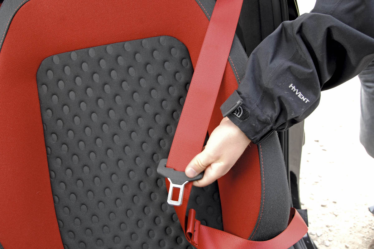 SRi seat