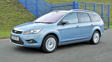Focus estate tracking shot