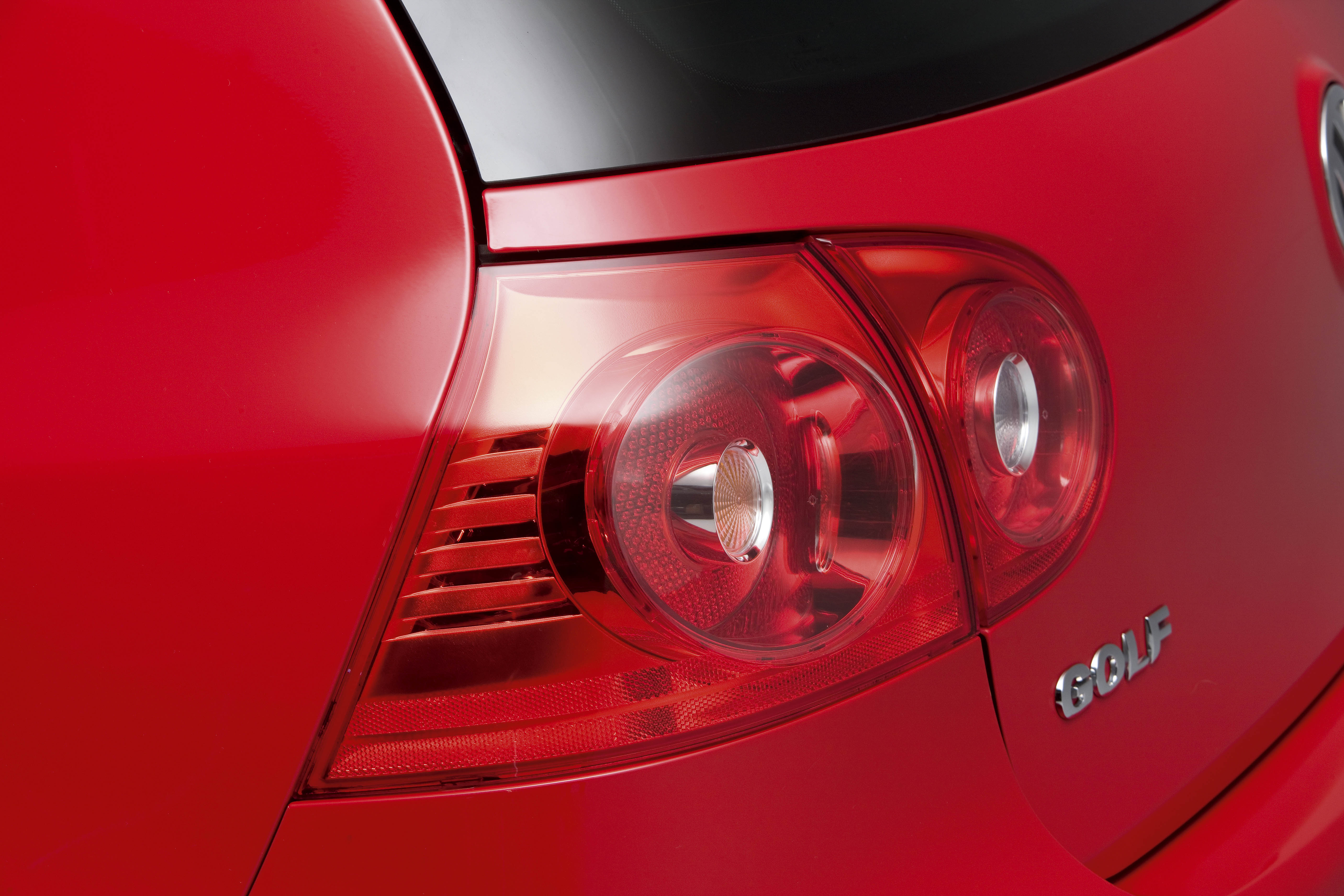 Rear lamps
