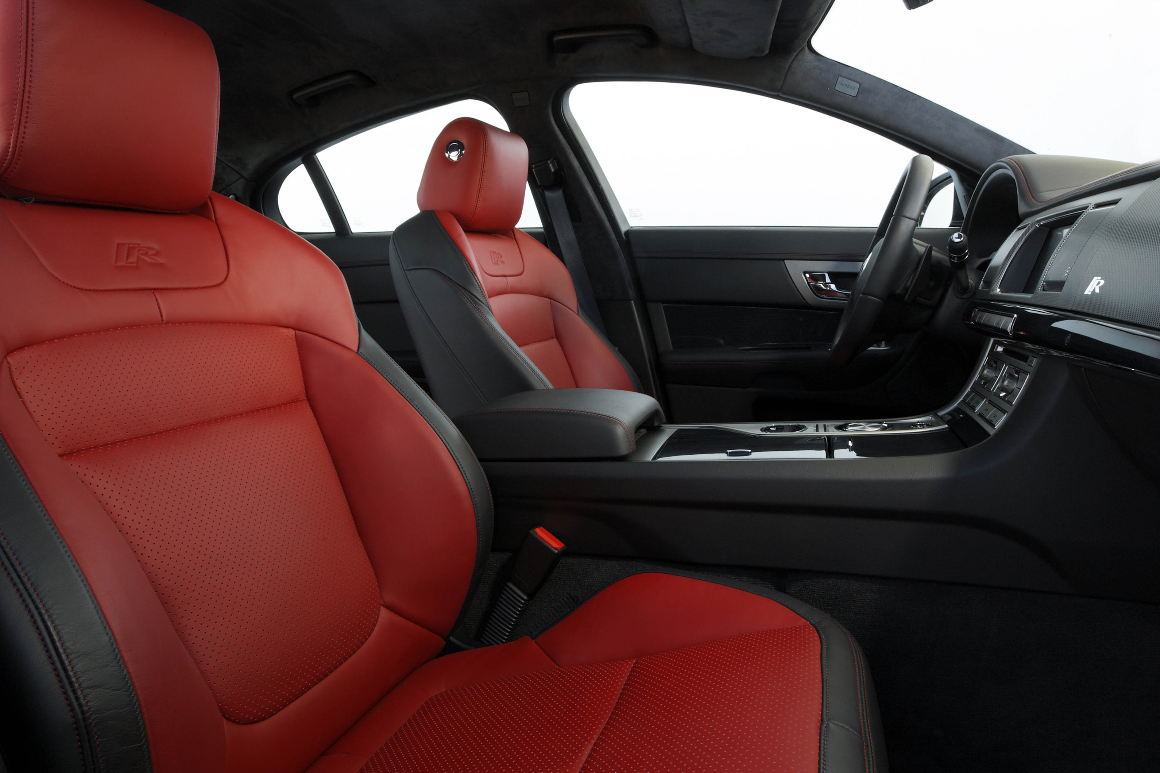 Jaguar XFR