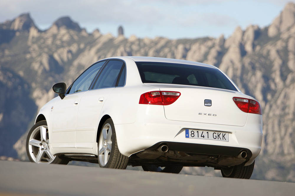 SEAT Exeo