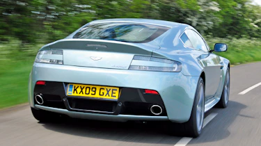 Aston Martin V12 Vantage