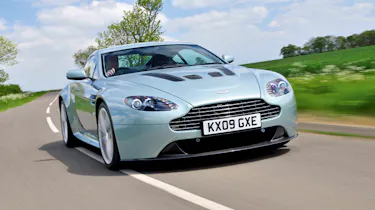 Aston Martin V12 Vantage