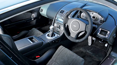 Aston Martin V12 Vantage