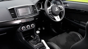 Mitsubishi Evo X FQ400