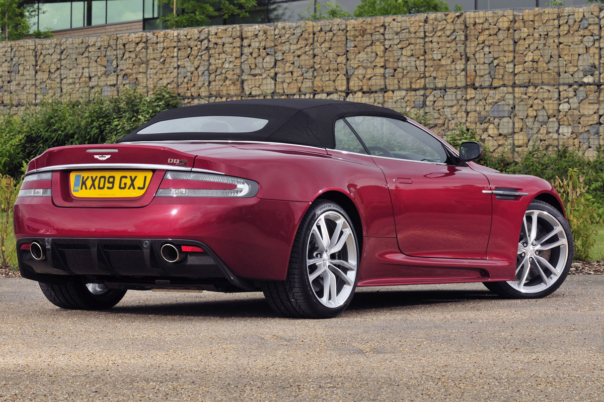 Aston DBS Volante