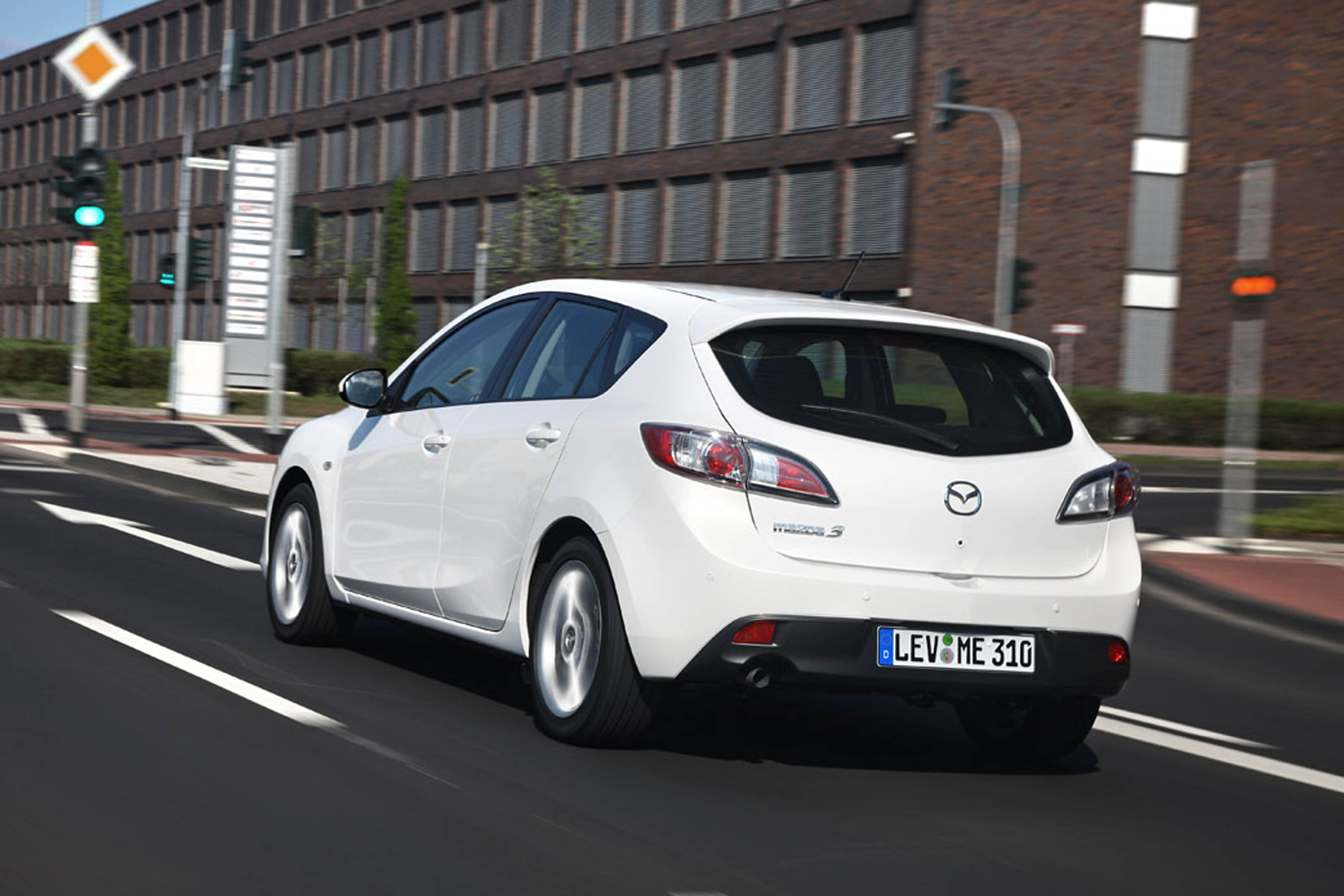 Mazda3 i-stop