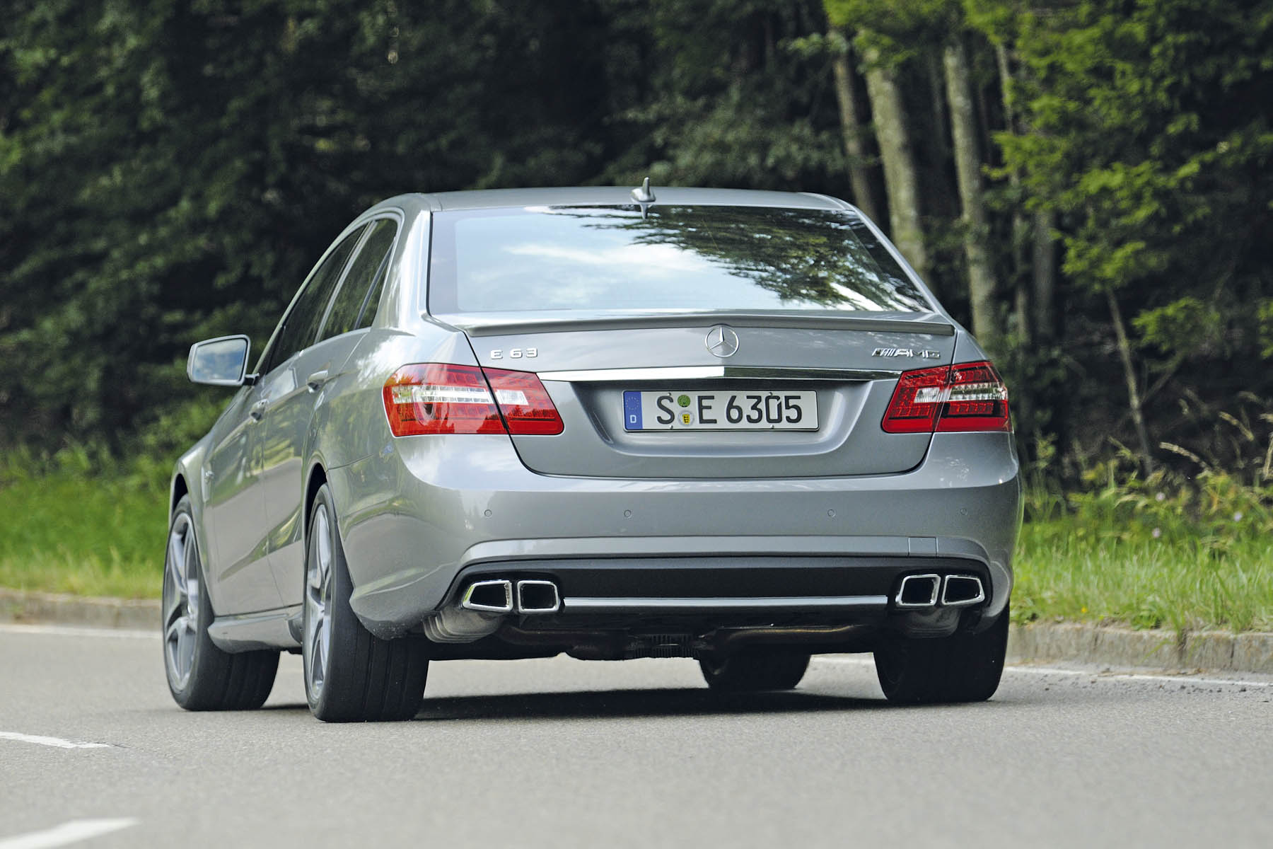Mercedes E63 AMG