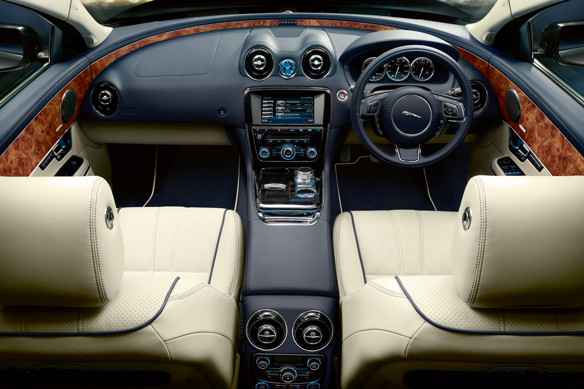 Jaguar XJ