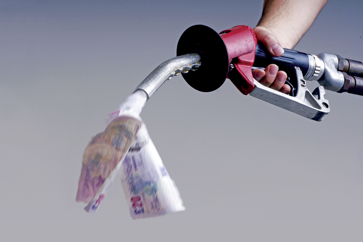 Fuel additives header