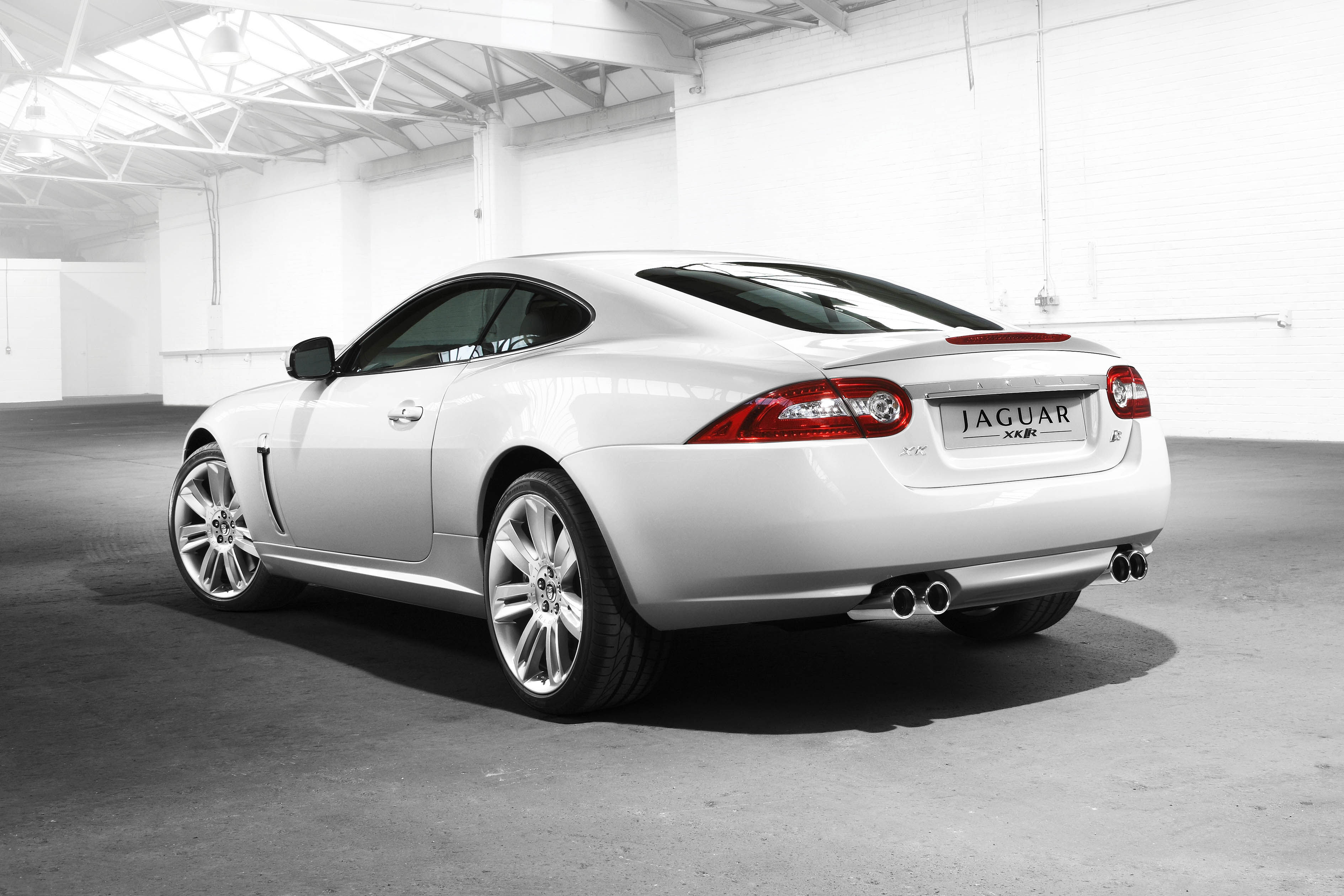 Jaguar XKR