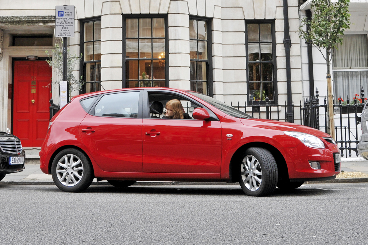 i30