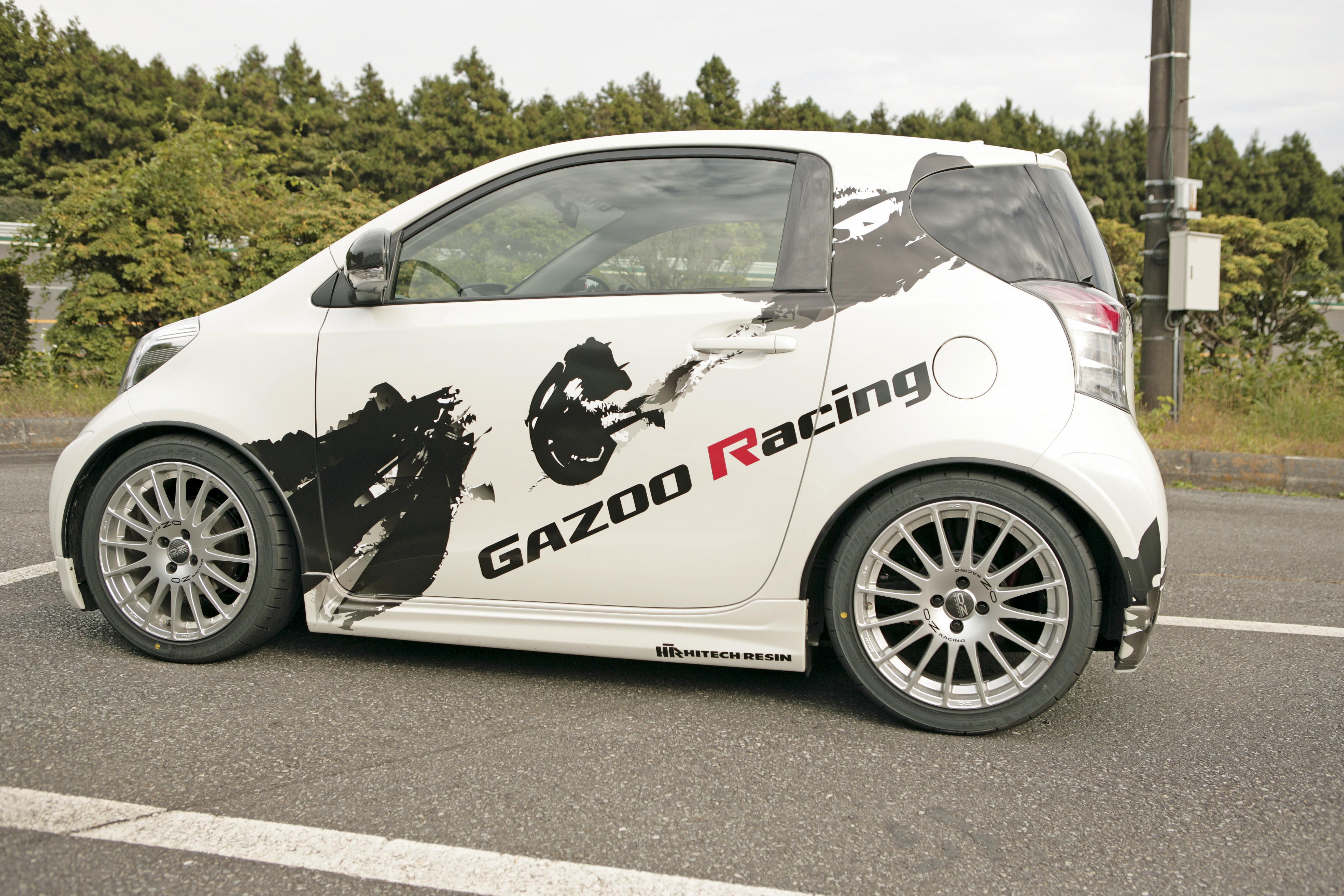 Toyota iQ