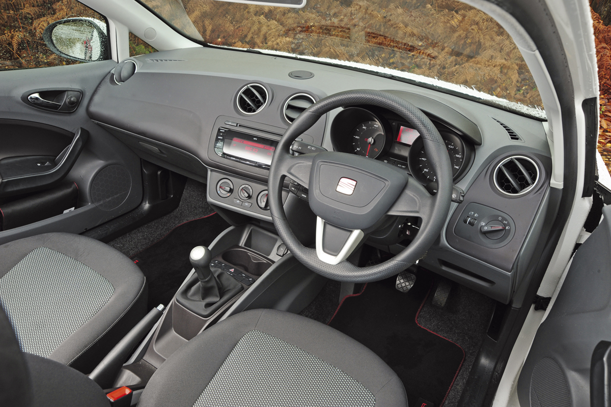 SEAT Ibiza Ecomotive Vs. Ford Firsta ECOnetic