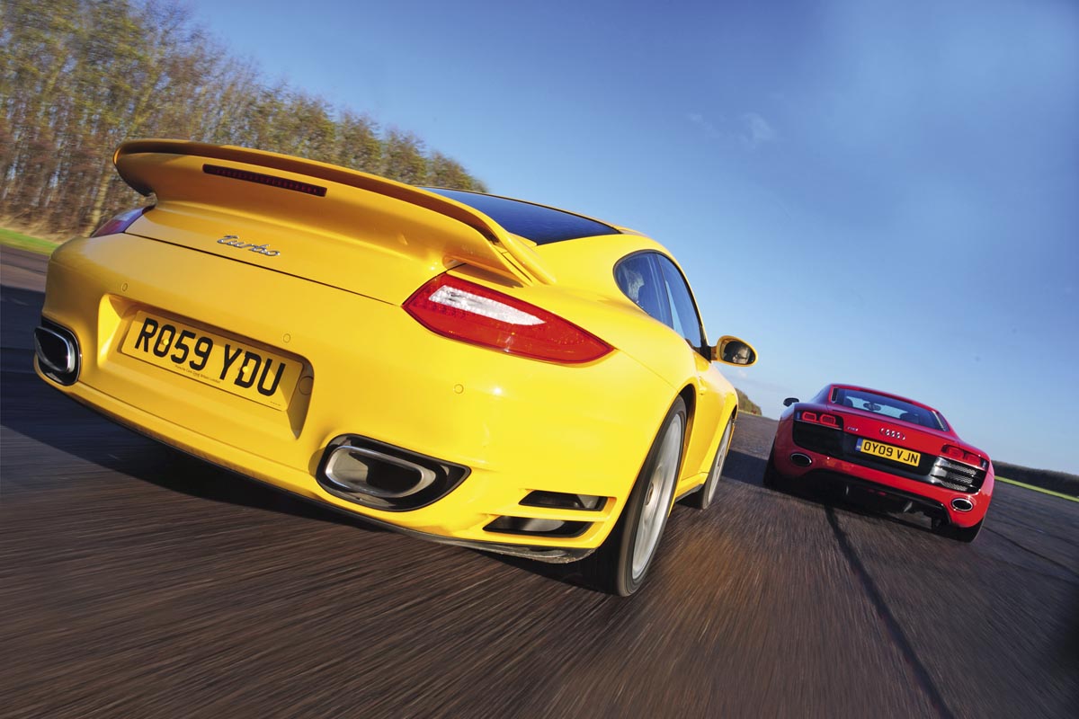 911 Turbo vs. R8 V10