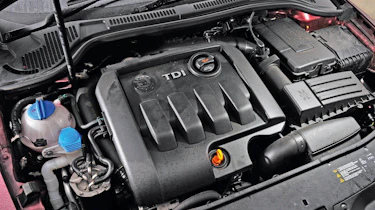 Final: Skoda Superb vs Renault Scenic