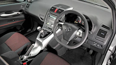 Toyota Auris 1.6 SR