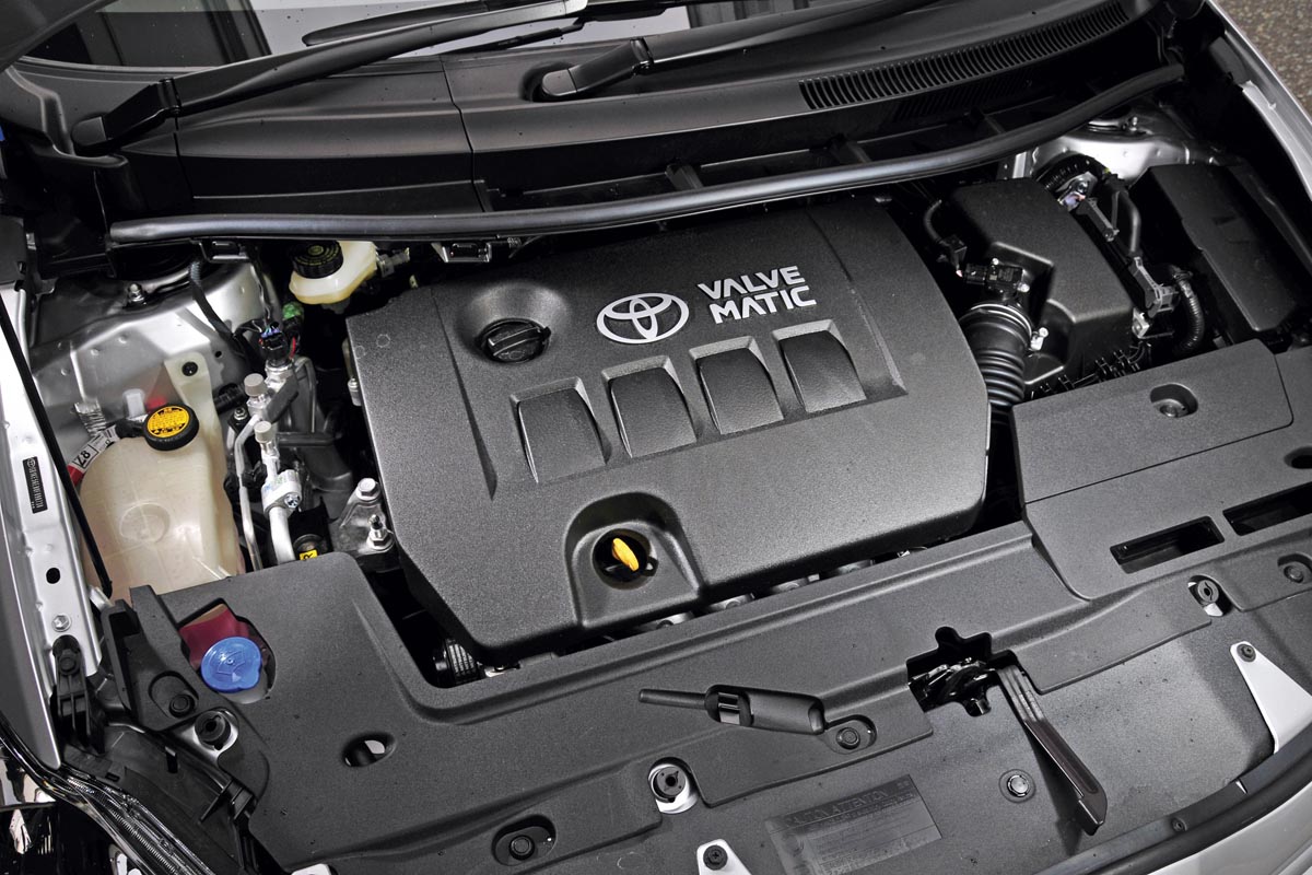 Toyota Auris 1.6 SR