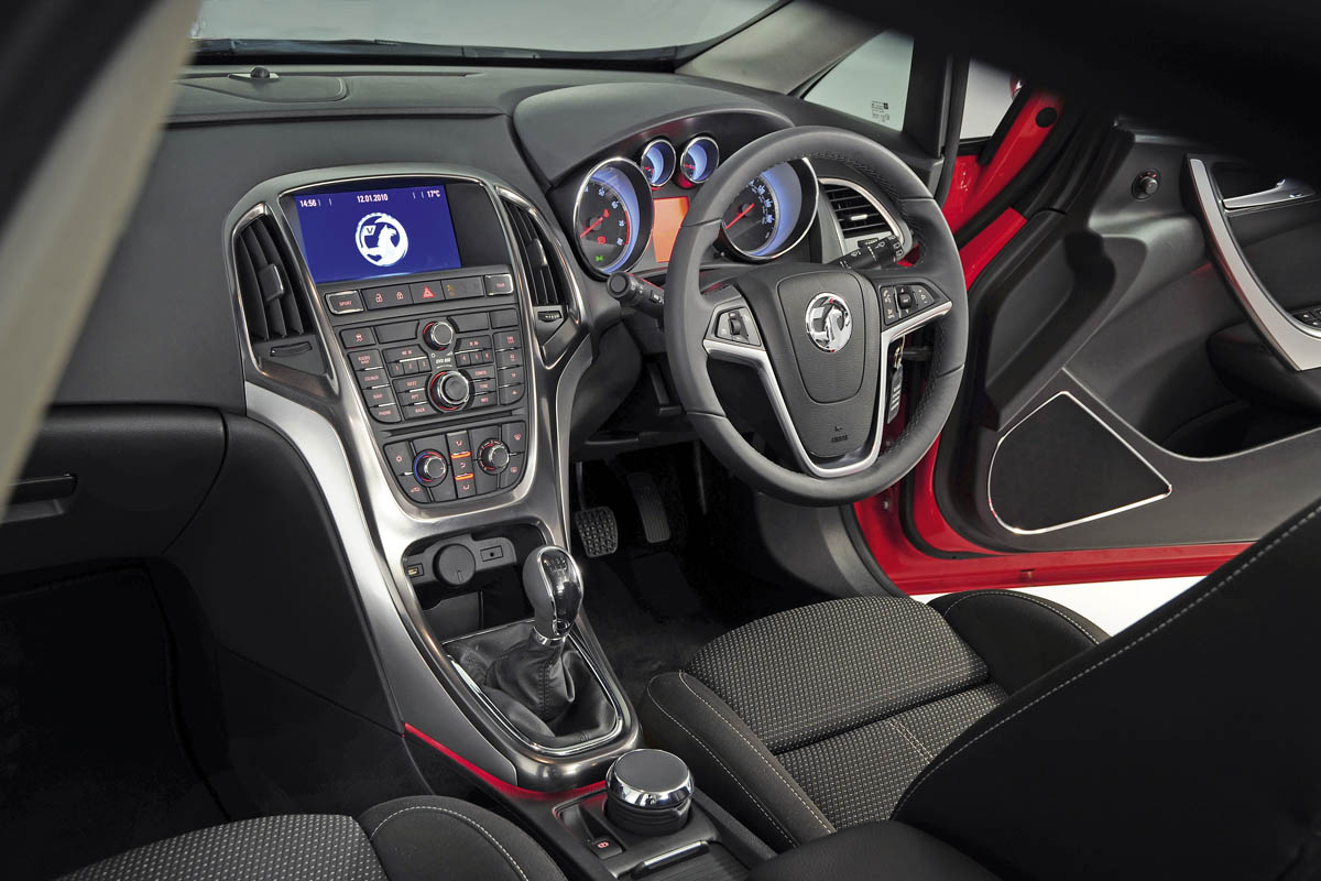 Vauxhall Astra vs. Old Astra