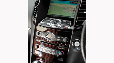 Infiniti FX50 Limited edition Image Rights Global rights Web Mobile Mobile (For Sale) Syndicate Print
