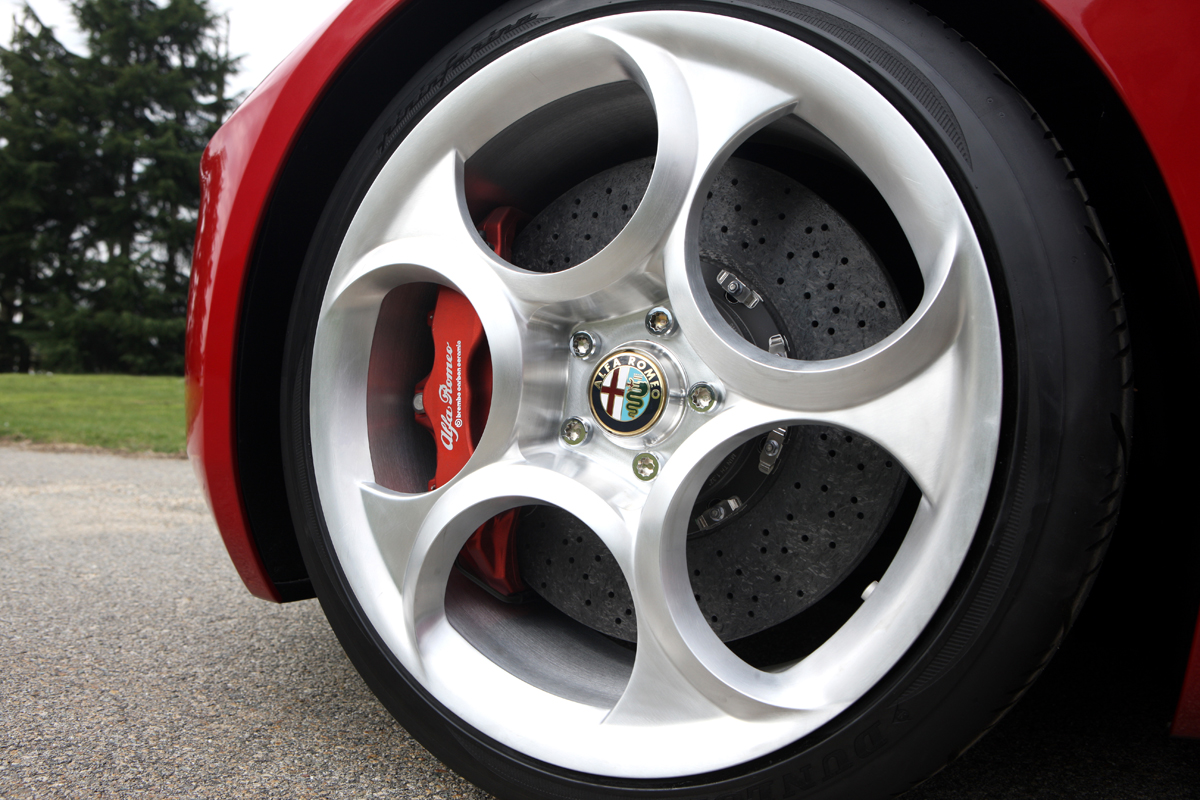 Alfa Romeo 2uettottanta