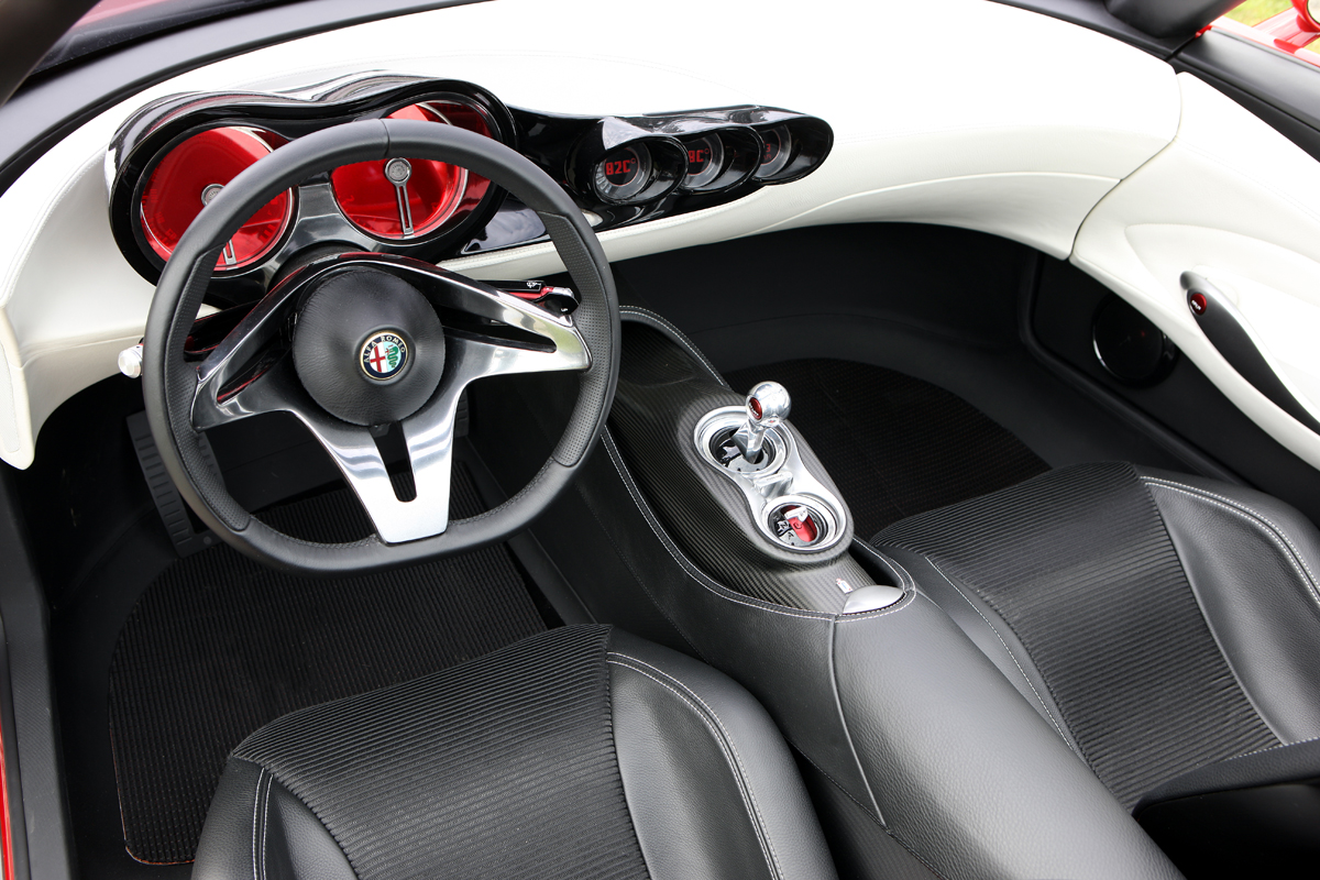 Alfa Romeo 2uettottanta