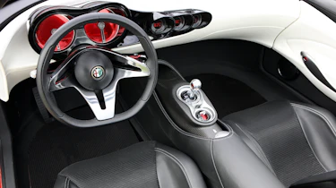 Alfa Romeo 2uettottanta