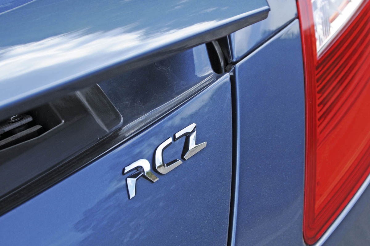 Peugeot RCZ GT THP 156