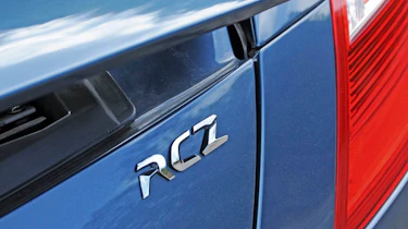 Peugeot RCZ GT THP 156