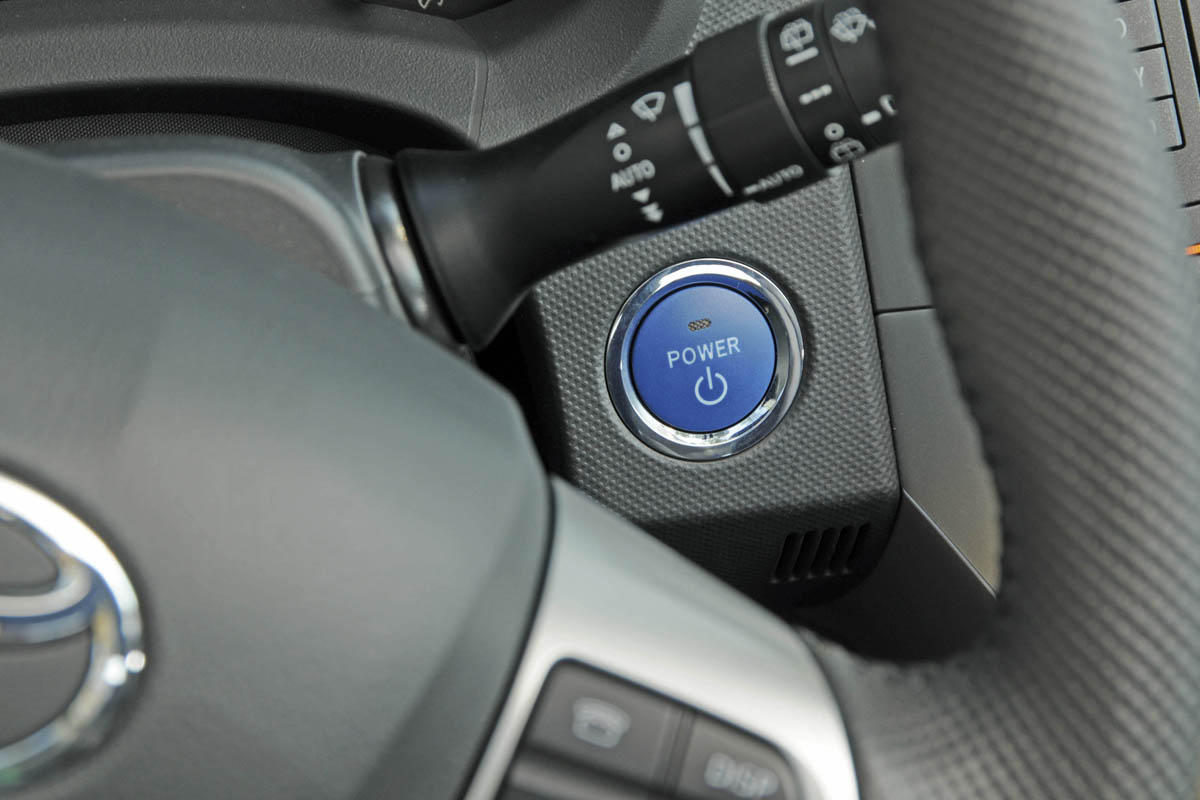 Toyota Auris Hybrid