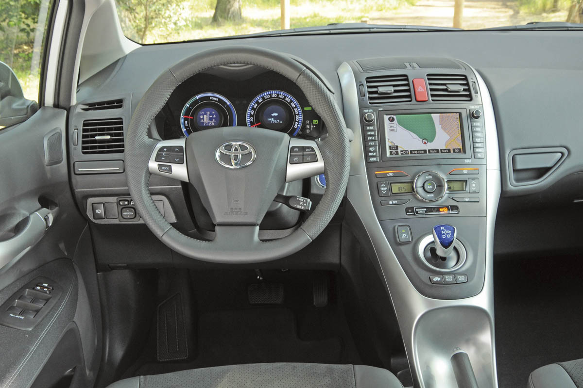 Toyota Auris Hybrid