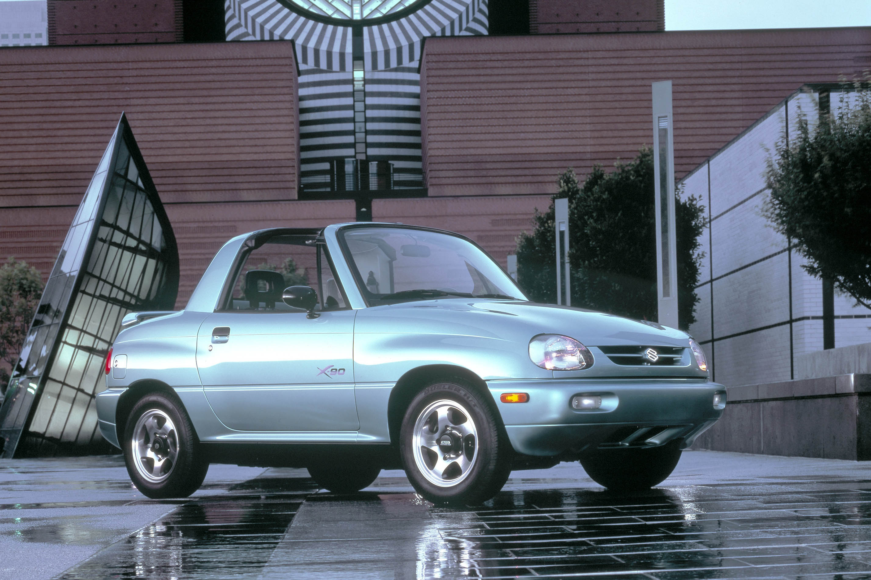 Suzuki X-90
