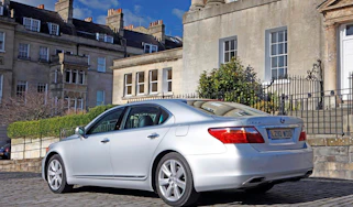 Lexus LS 600h