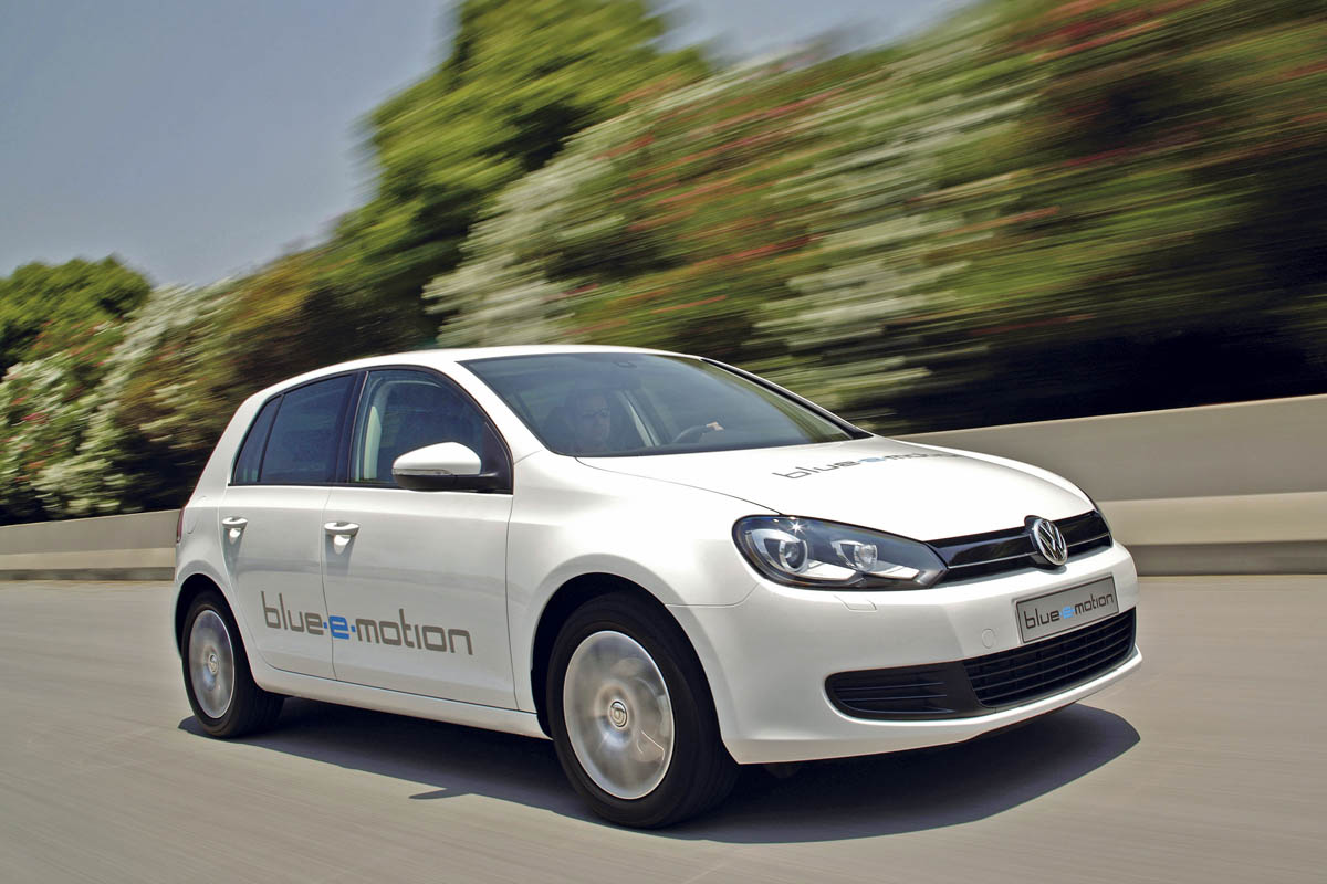 VW Golf blue-e-motion