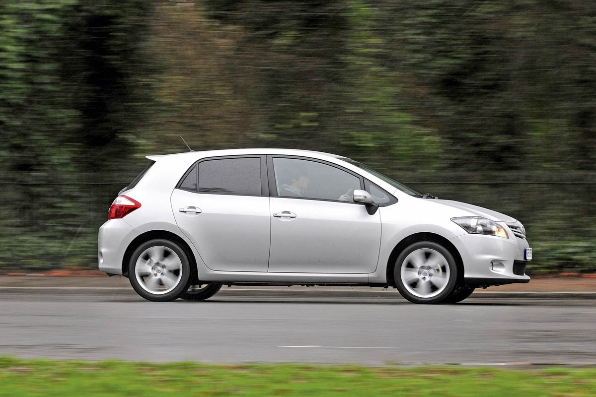 Toyota Auris SR