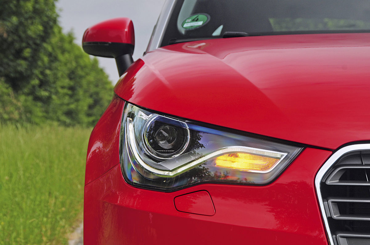 Audi A1 vs MINI Cooper