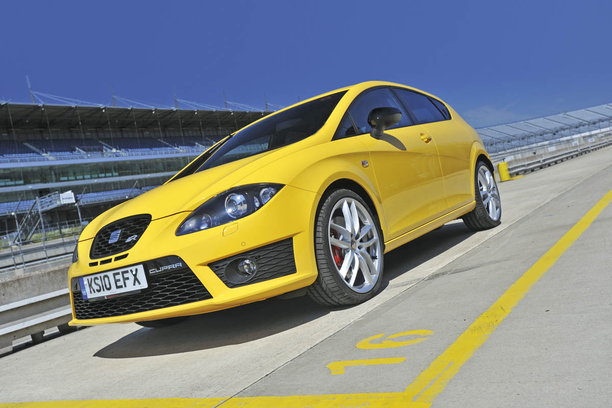 SEAT Leon Cupra R
