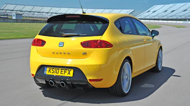 SEAT Leon Cupra R