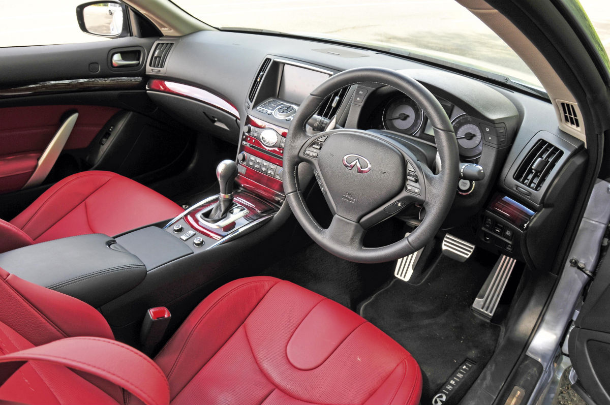 Infiniti G37 Convertible.