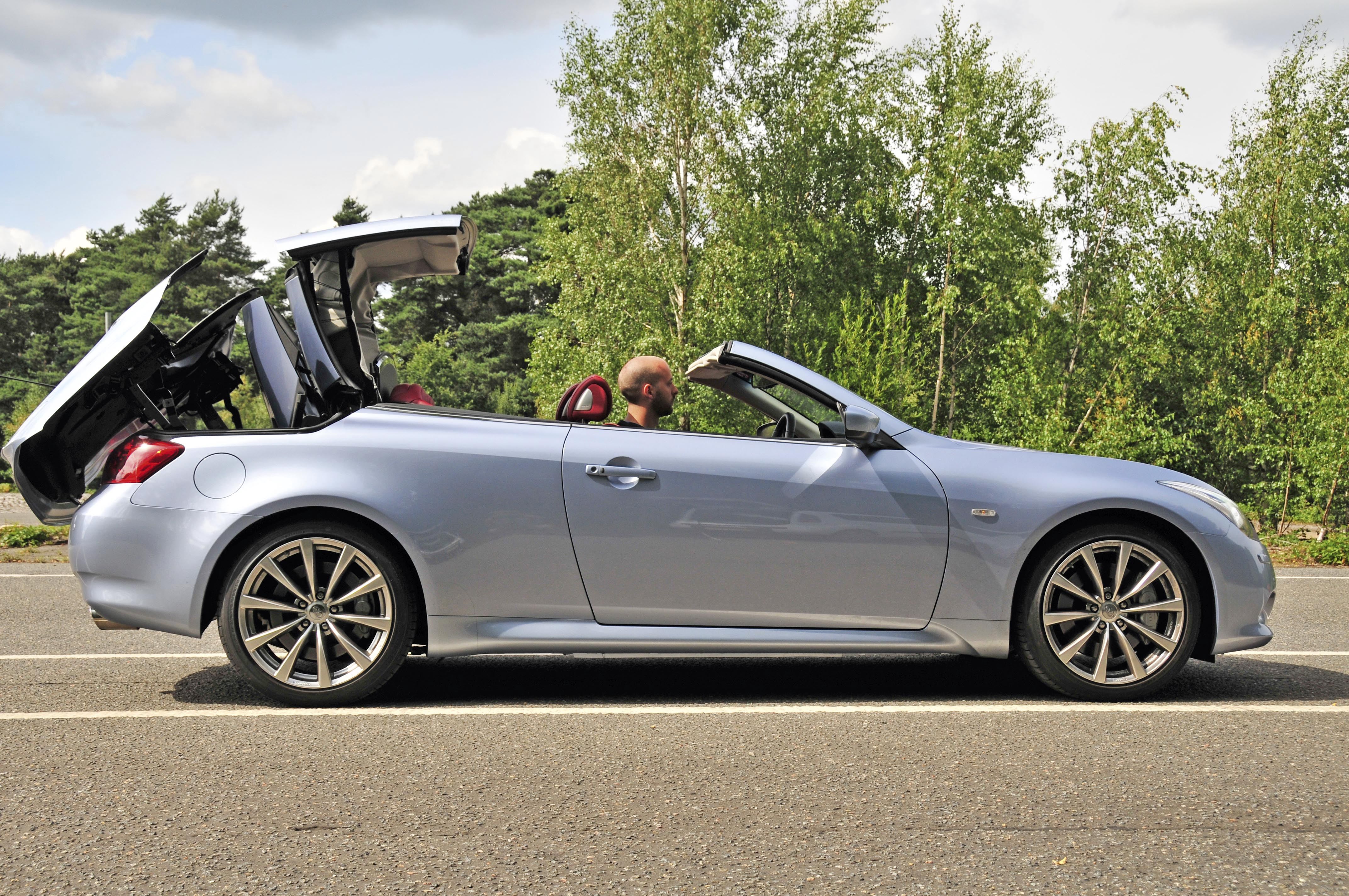 Infiniti G37 Convertible.