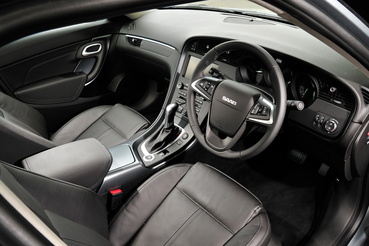 Saab 9-5 interior