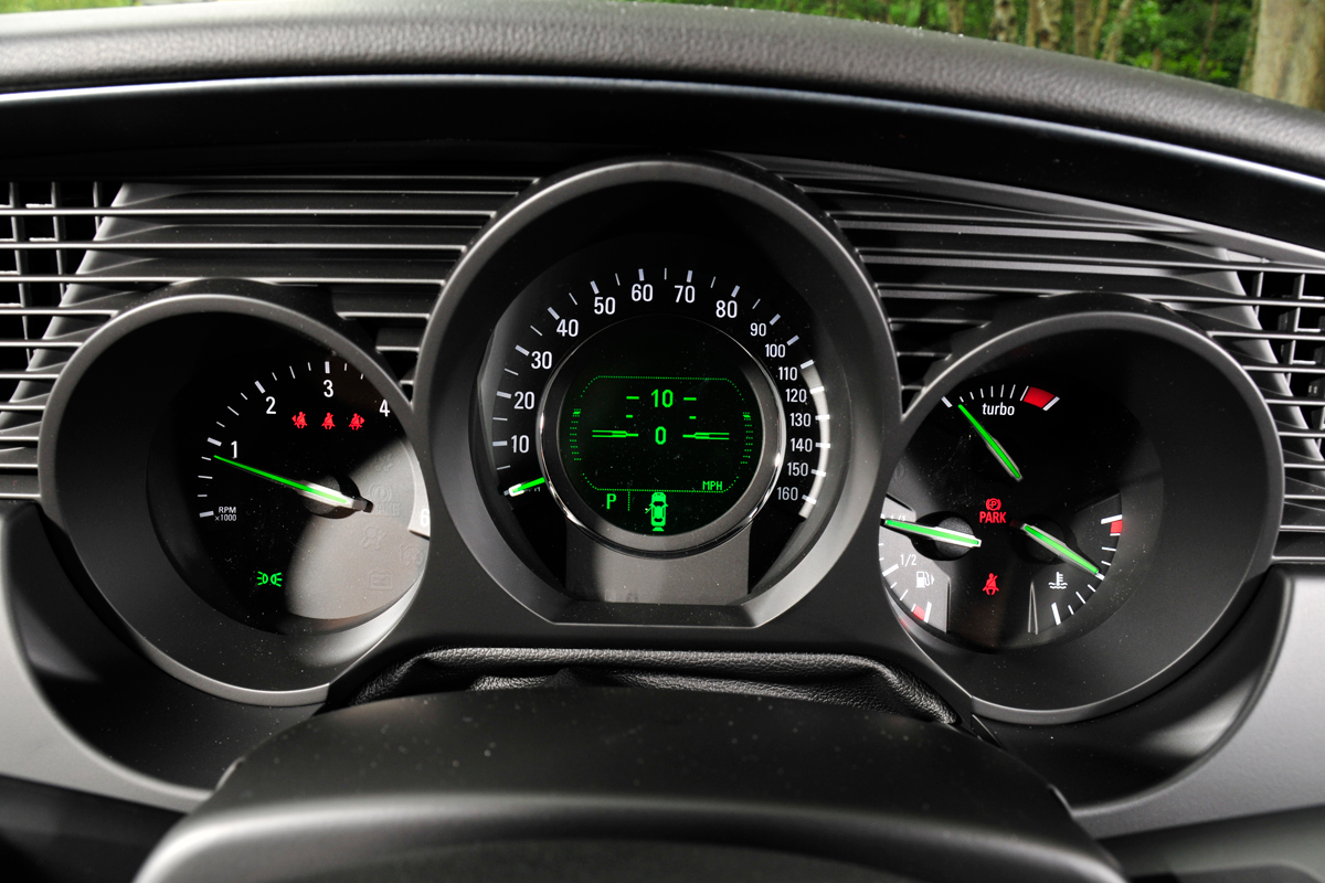 Saab 9-5 dials