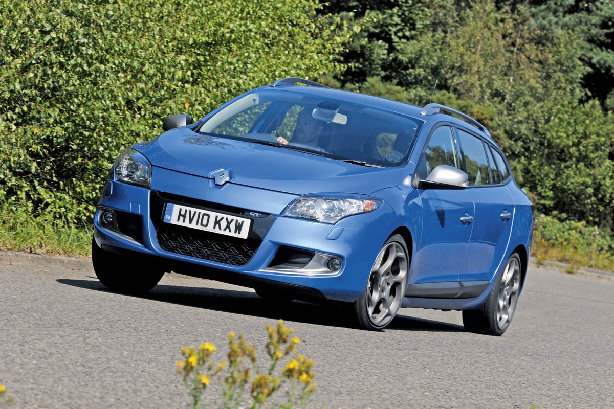 Renault Megane Sport Tourer GT corner