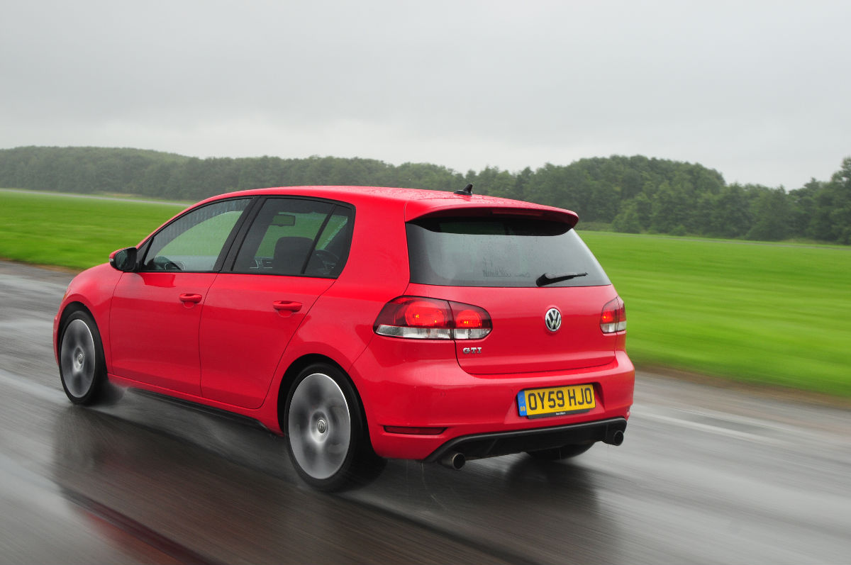 VW Golf GTI rear track