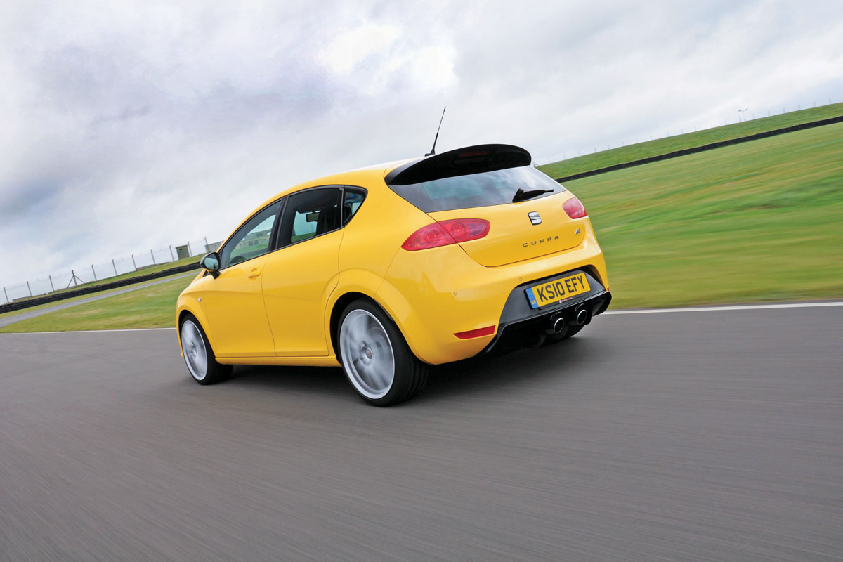 SEAT Leon Cupra R