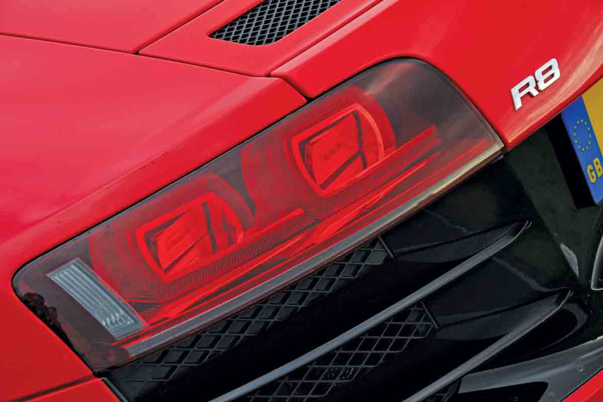 Audi R8 V10 Spyder badge