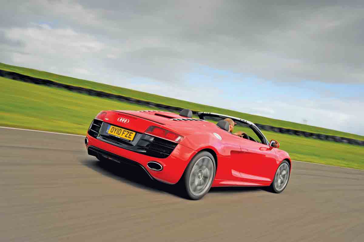 Audi R8 V10 Spyder rear