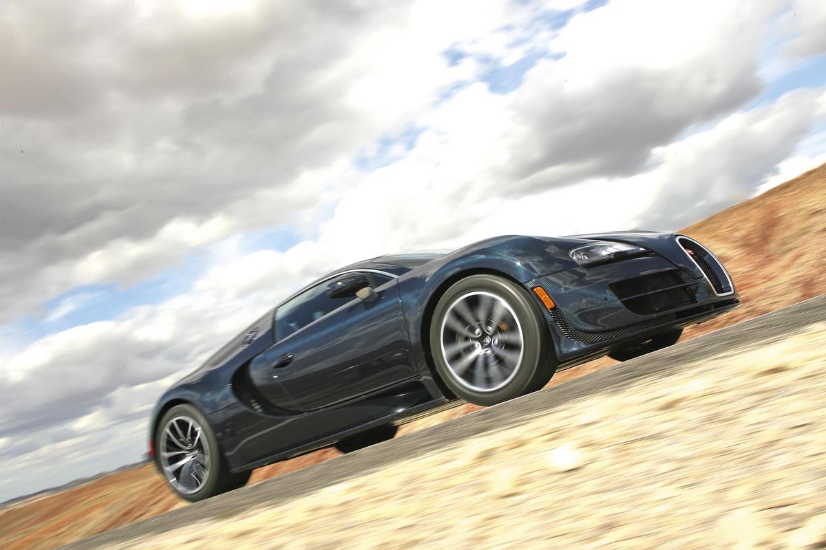 Bugatti Veyron Super Sport driven